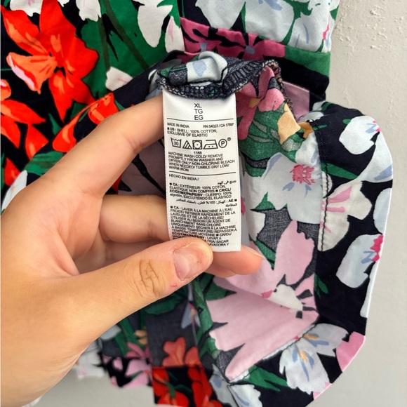 Old Navy Red and Blue Puff Sleeve Blouse - Picture 4 of 5